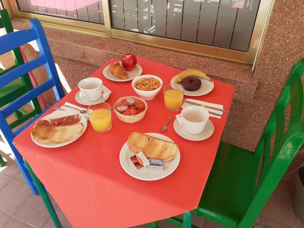 Hotel Clibomar Jamaica Gandia Ngoại thất bức ảnh